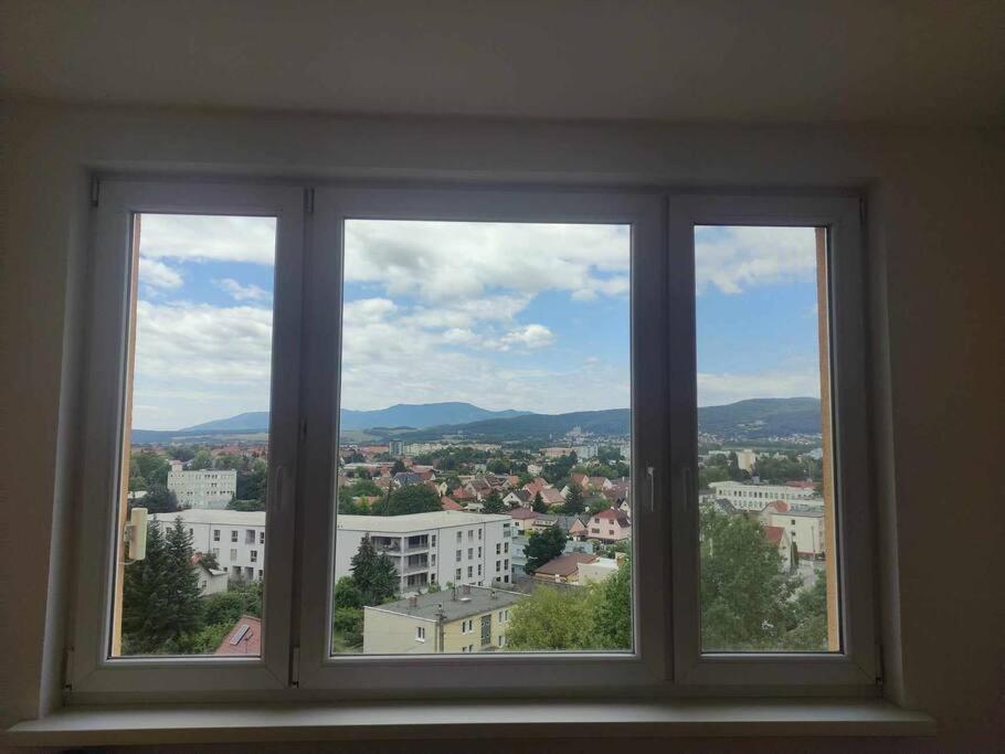 Sky Apartment Prievidza Exteriér fotografie